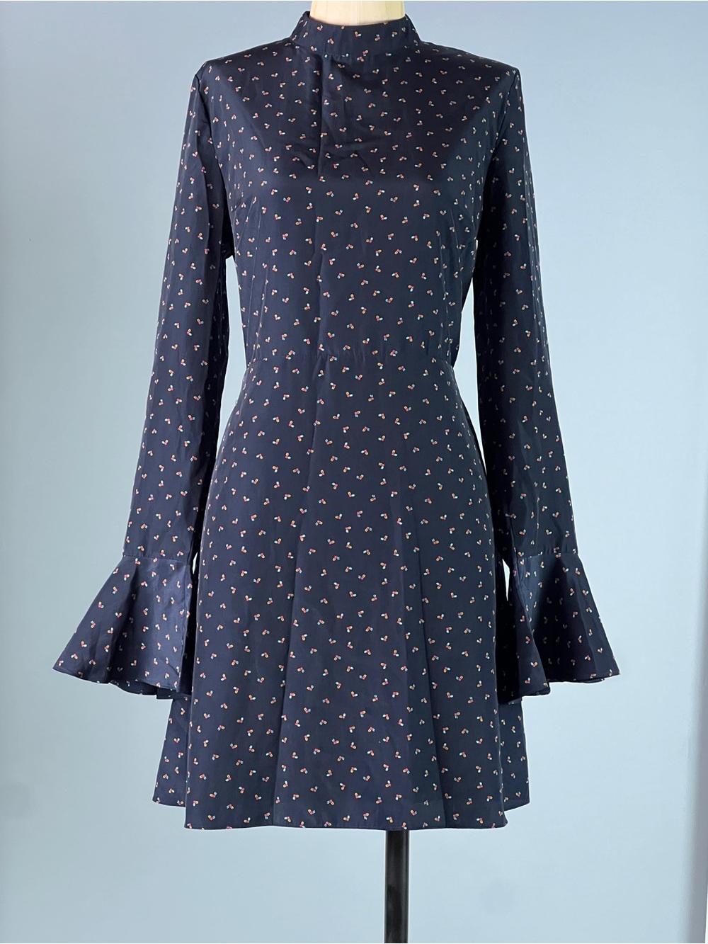 NWOT J.O.A. Los Angeles Navy Print Backless Cutout Flared Sleeve Mini Dress L